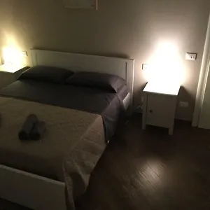 Maqueda Suiterooms Alojamento de Acomodação e Pequeno-almoço